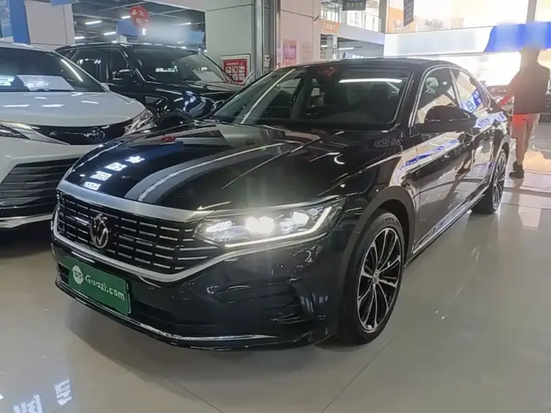 Volkswagen Passat, 2023