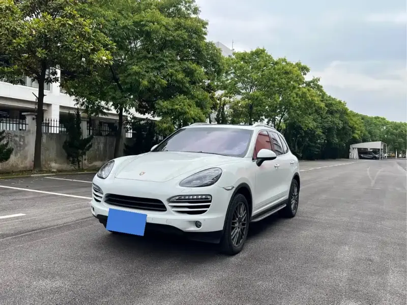 Porsche Cayenne, 2013