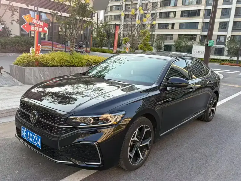 Volkswagen Passat, 2024