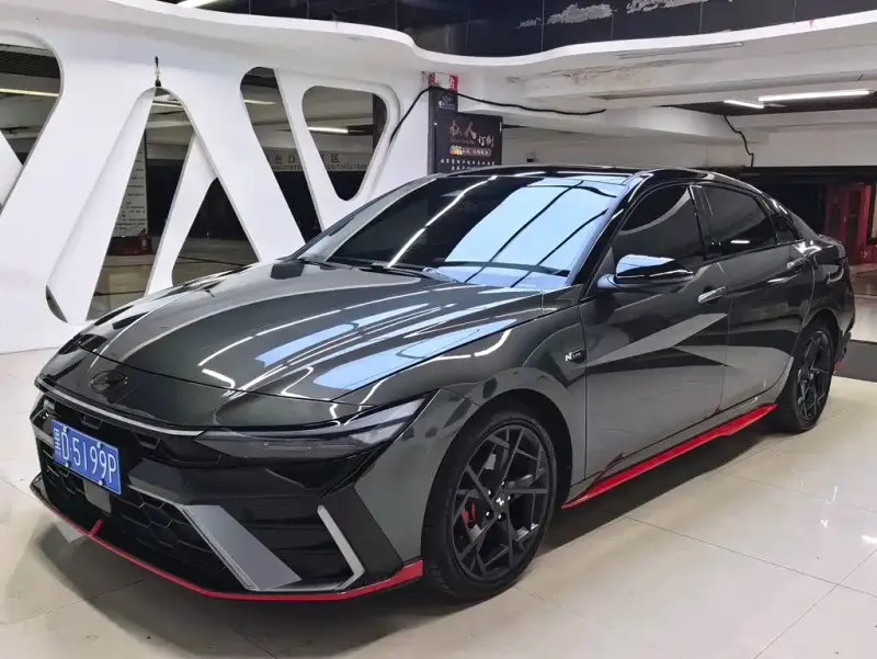 Hyundai Elantra, 2025