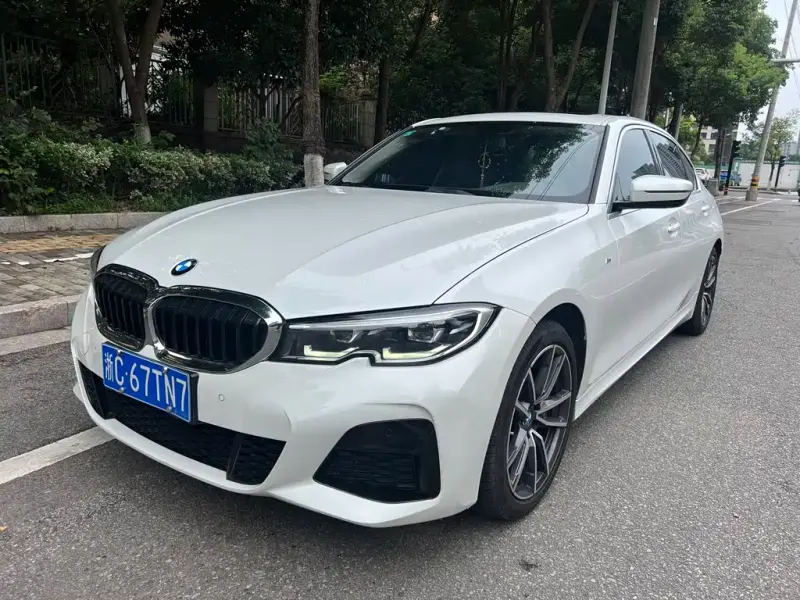 BMW 3 Series, 2022