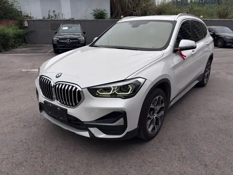 BMW X1, 2022 — фото 1