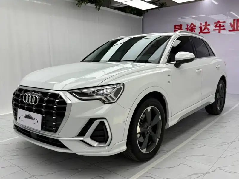 Audi Q3, 2022