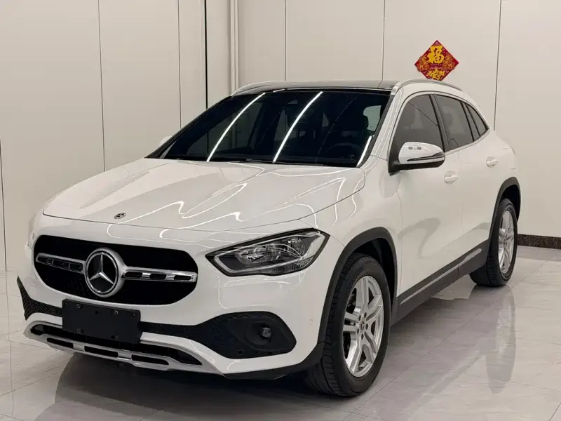 Mercedes-Benz GLA, 2022 — фото 1