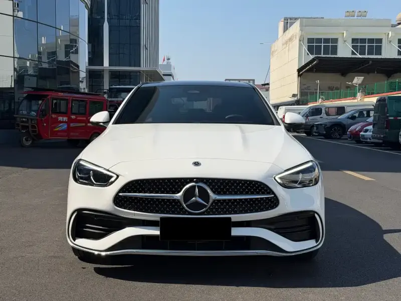 Mercedes-Benz C-Class, 2024