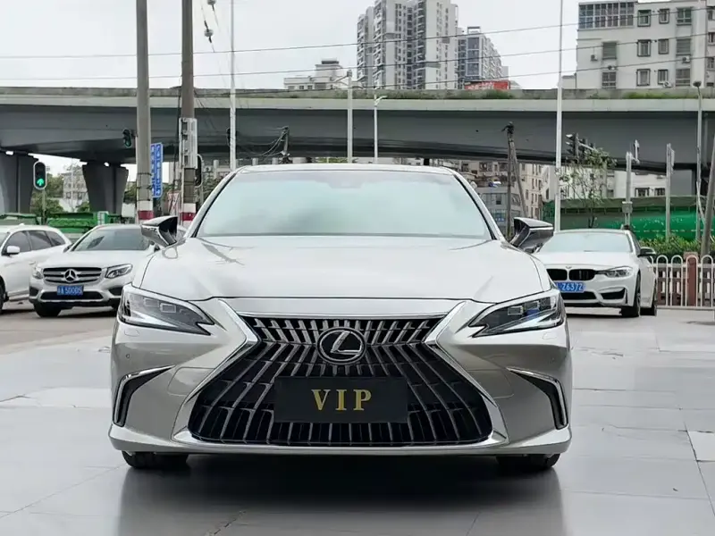 Lexus ES, 2022 — фото 1