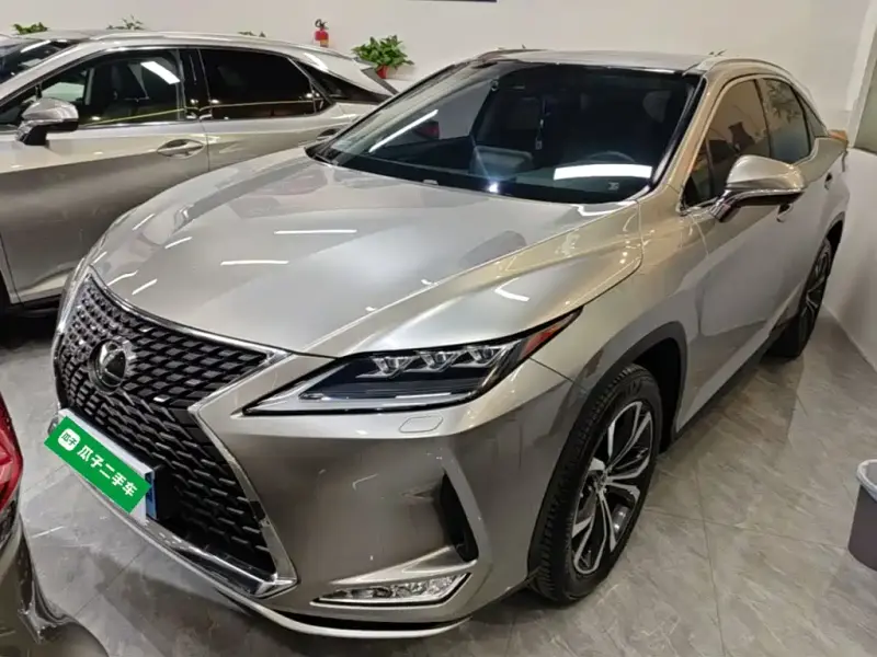 Lexus RX, 2021