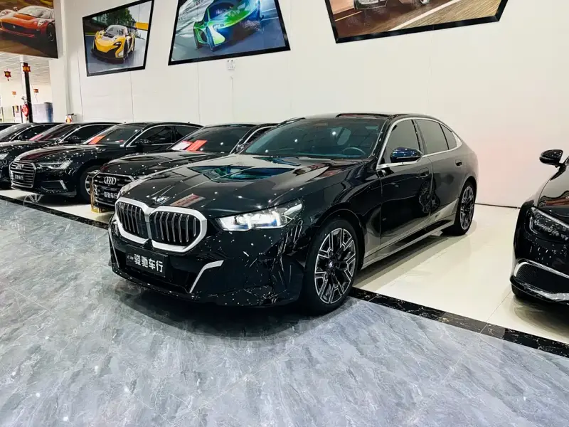 BMW 5 Series, 2024