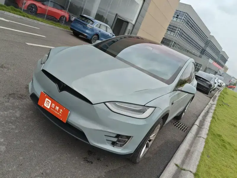 Tesla Model X, 2020