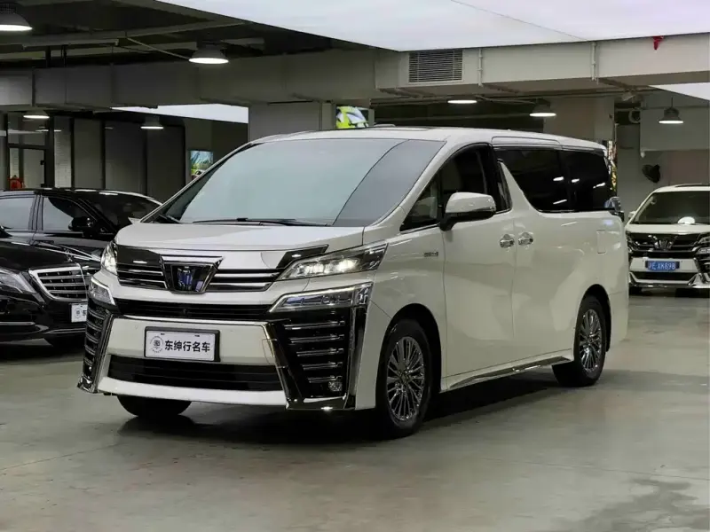 Toyota Vellfire, 2022