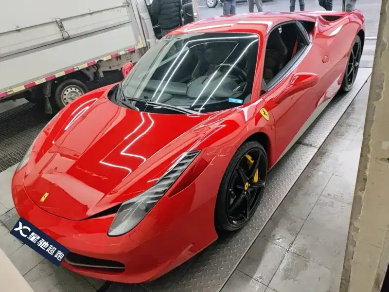 Ferrari 458, 2010 — фото 1
