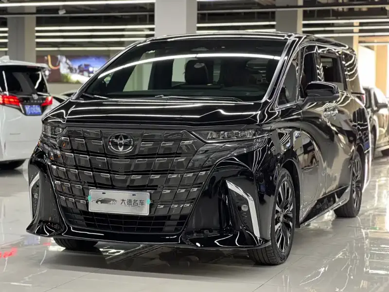 Toyota Alphard, 2024