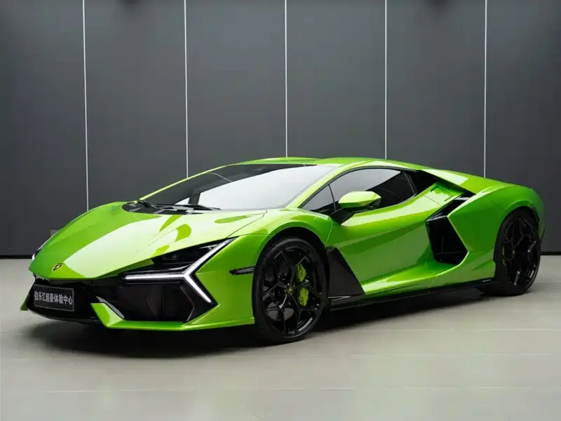 Lamborghini Revuelto, 2025
