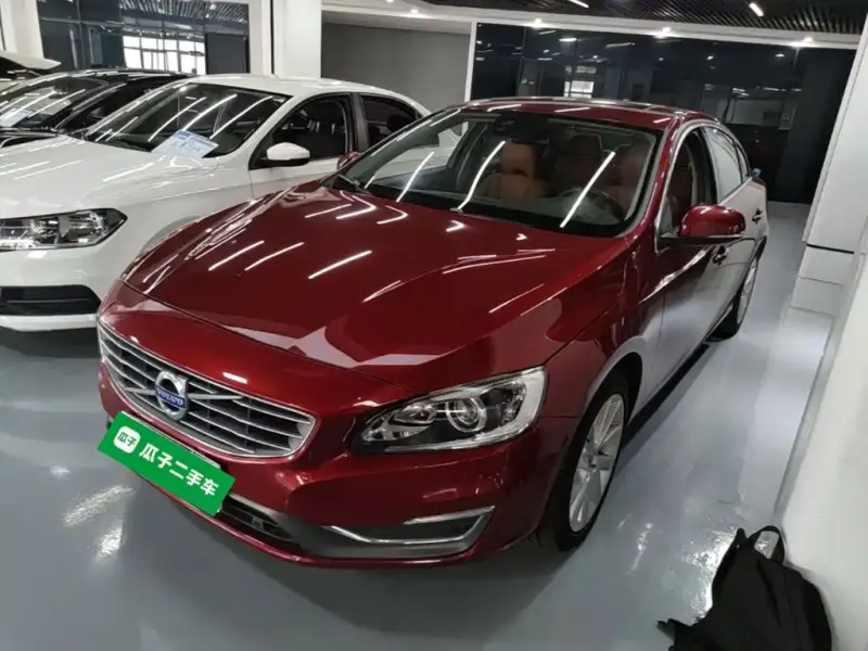 Volvo S60, 2014 — фото 1