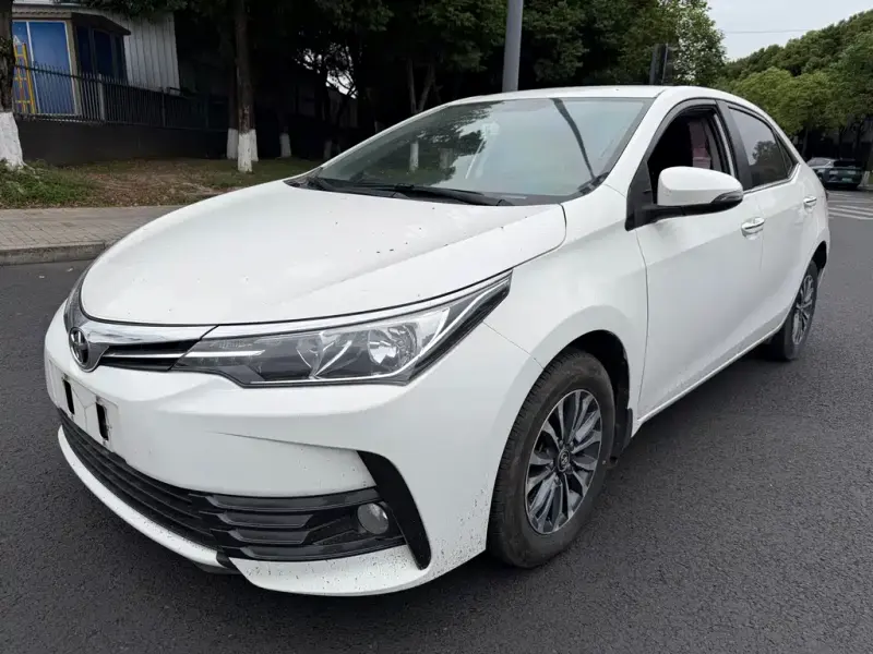 Toyota Corolla, 2017 — фото 1
