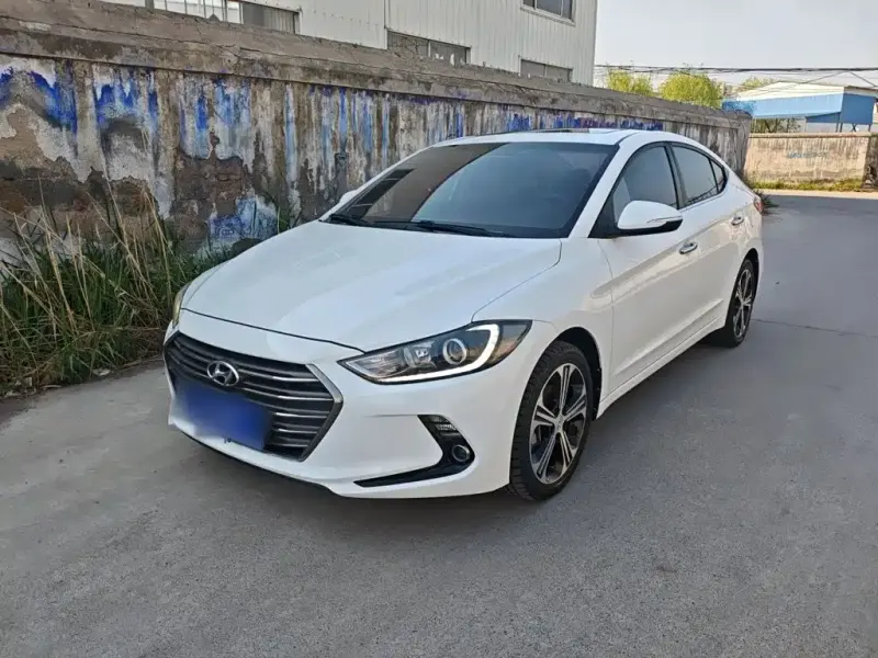 Hyundai Elantra, 2019