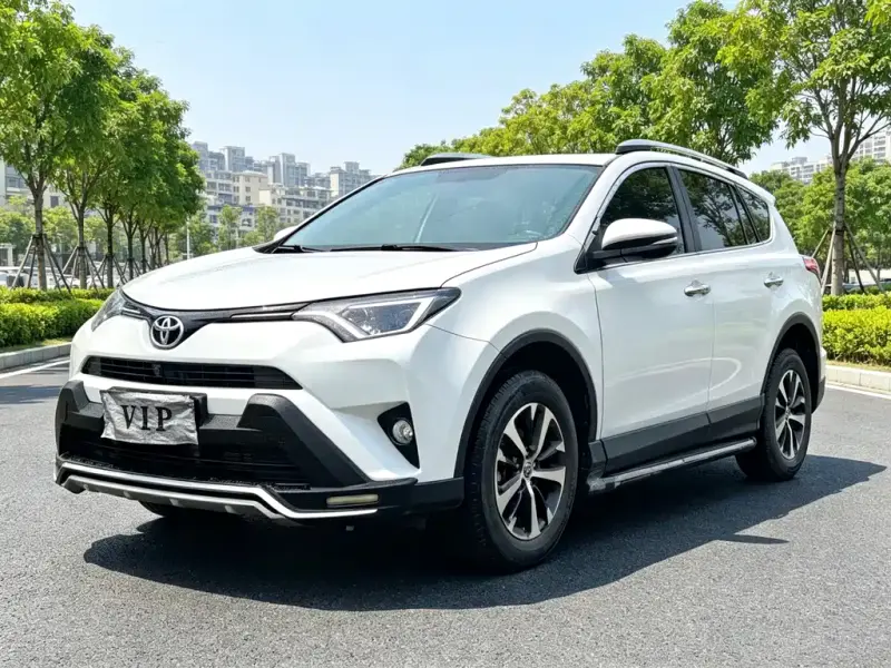 Toyota RAV4, 2016 — фото 1