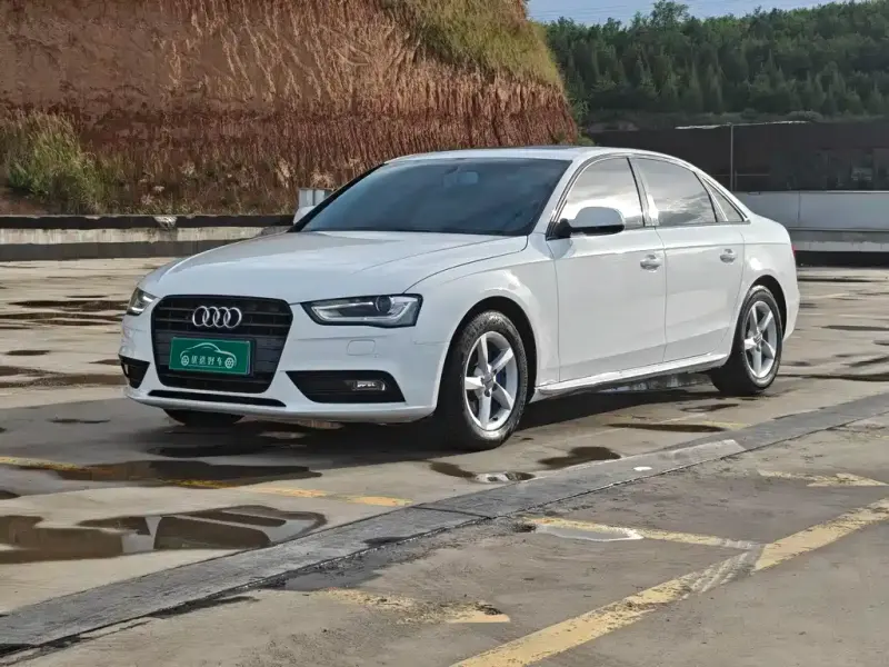 Audi A4L, 2015 — фото 1
