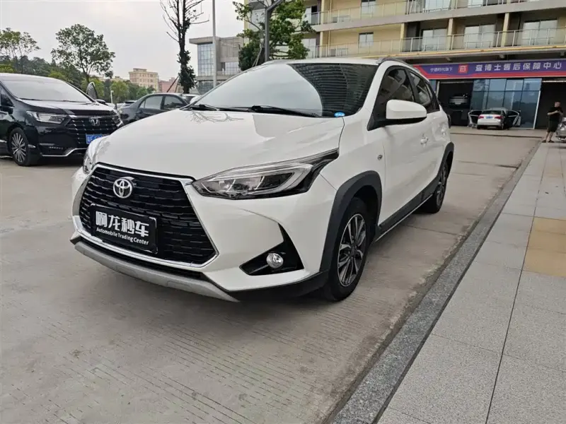 Toyota Yaris L, 2023