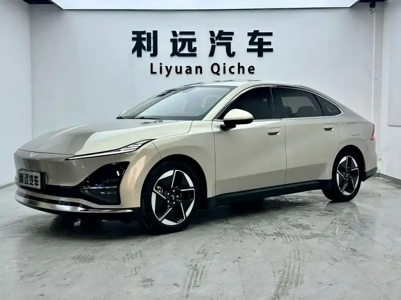Wuling Xingguang, 2024