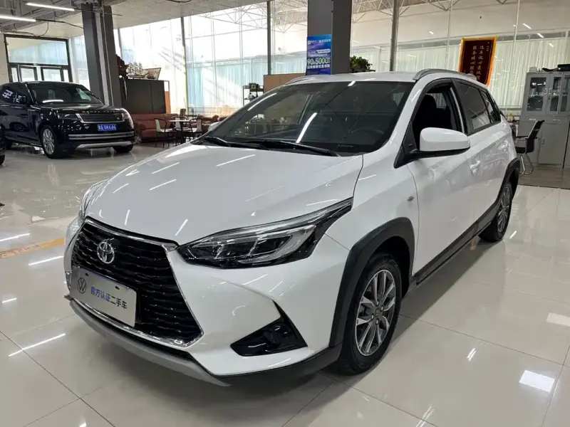 Toyota Yaris L, 2023