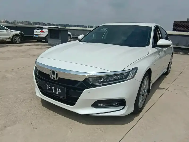 Honda Accord, 2018 — фото 1