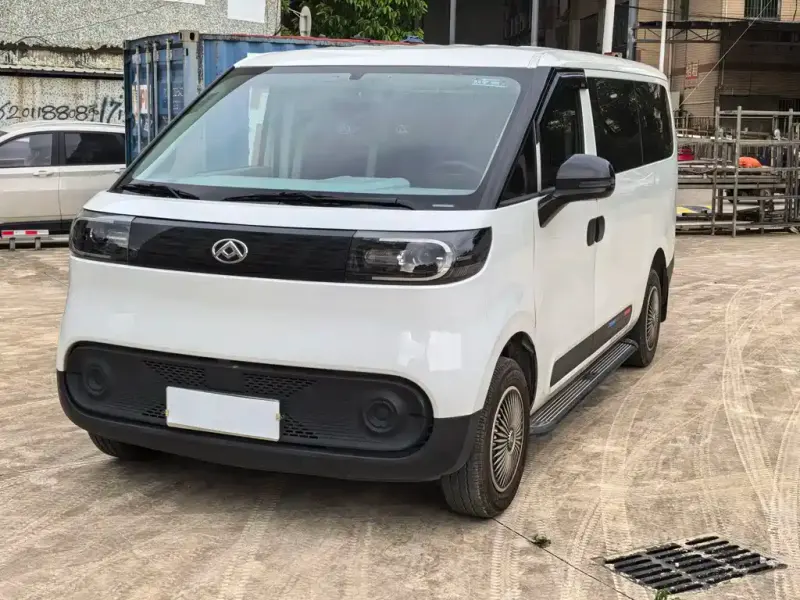 Maxus V1, 2025