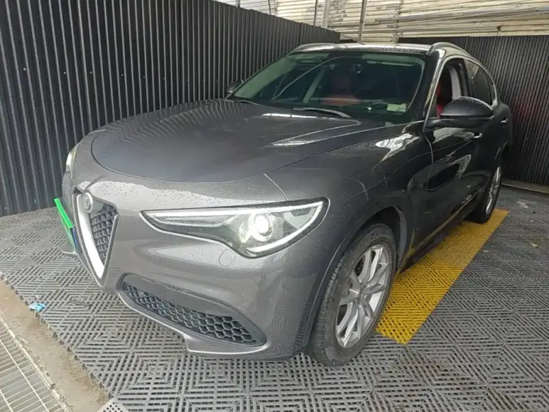 Alfa Romeo Stelvio, 2019