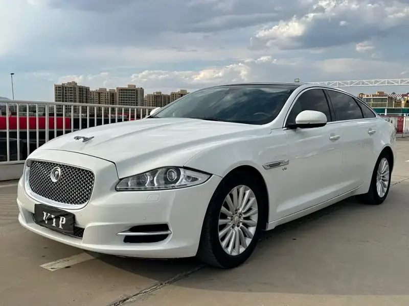 Jaguar XJ, 2016