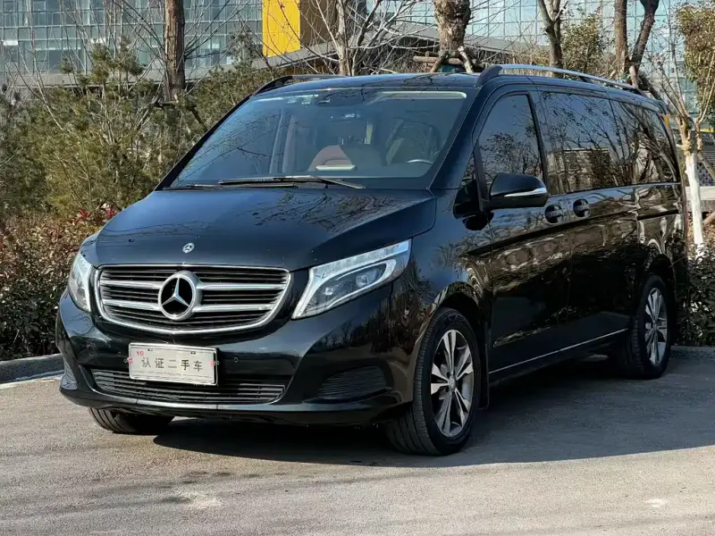 Mercedes-Benz V-Class, 2018 — фото 1