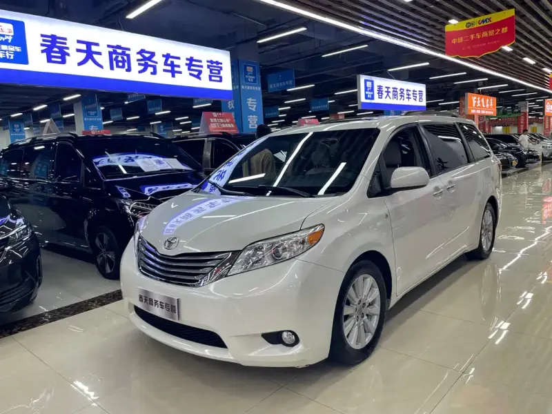 Toyota Sienna, 2017