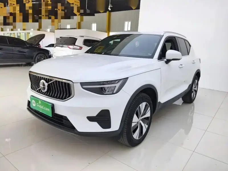 Volvo XC40, 2024