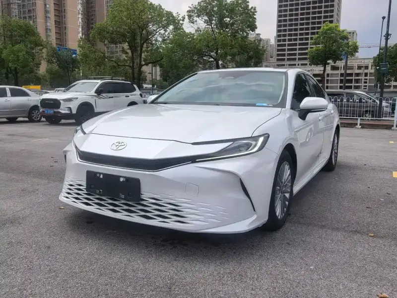 Toyota Camry, 2025