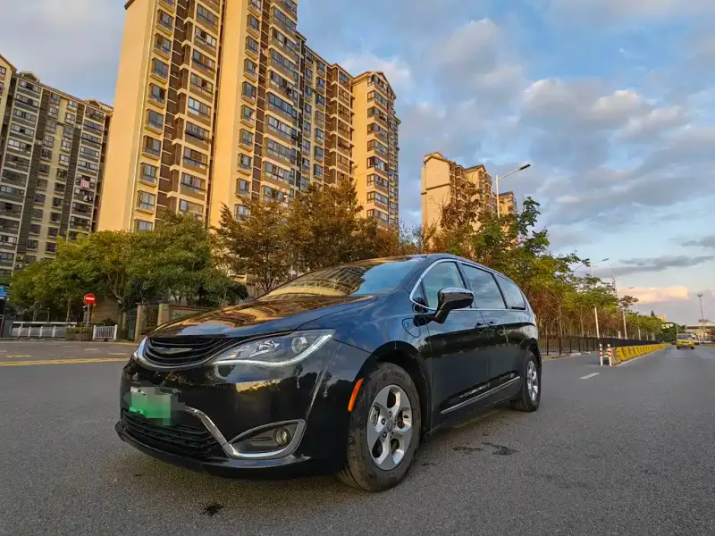 Chrysler Grand Voyager PHEV (Import), 2019