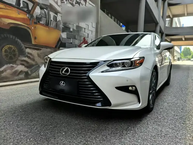 Lexus ES, 2018 — фото 1