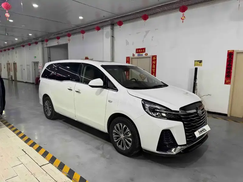 Buick GL8, 2023