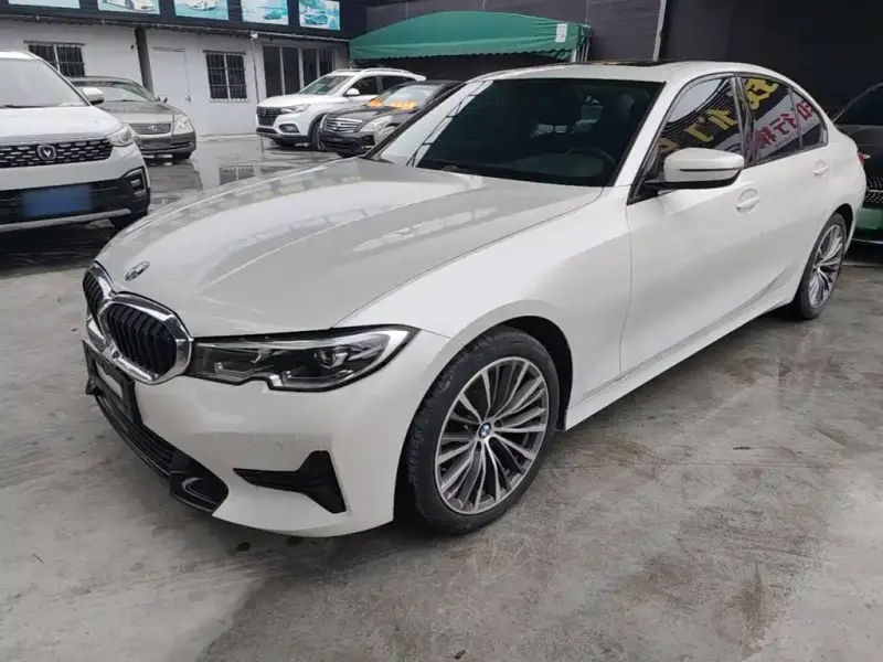 BMW 3 Series, 2021