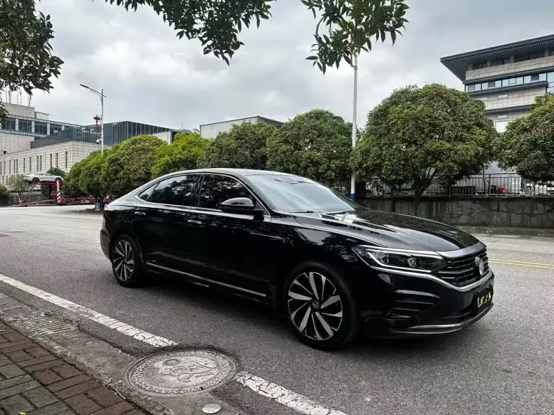 Volkswagen Passat, 2024