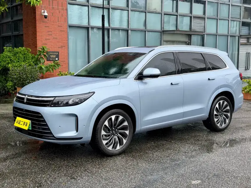 AITO M7, 2023