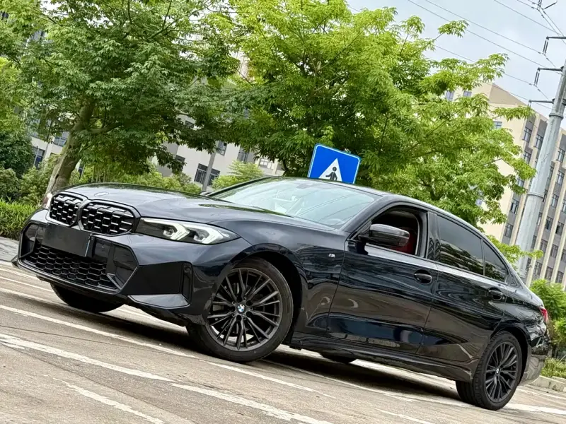 BMW 3 Series, 2023