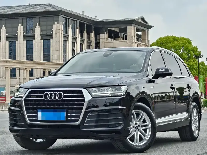 Audi Q7, 2018 — фото 1