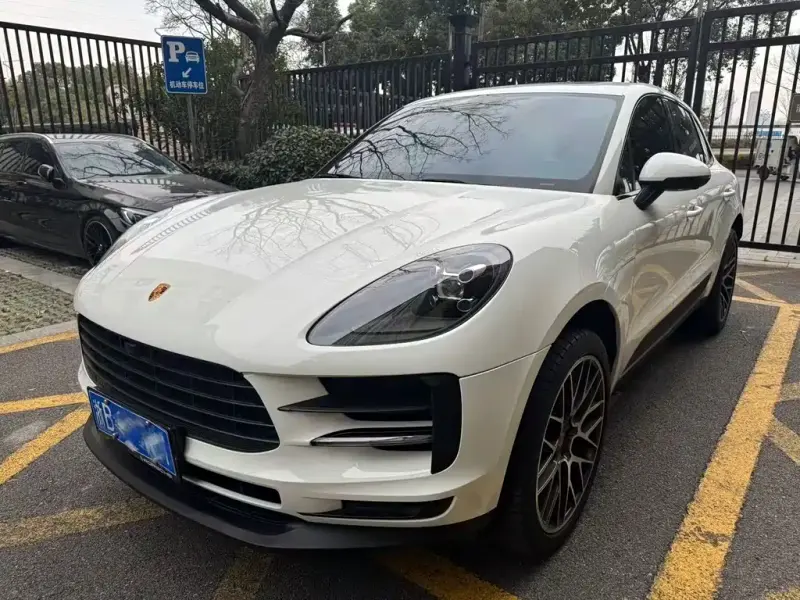 Porsche Macan, 2021