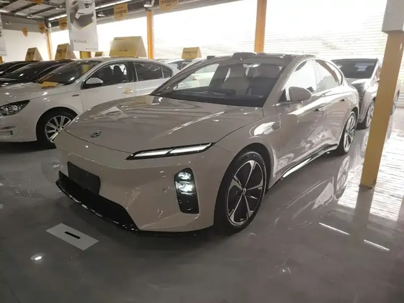 NIO ET5, 2025