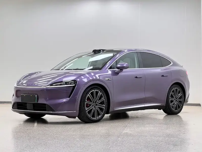 Luxeed Zhijie R7, 2025