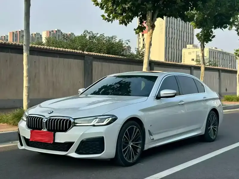 BMW 5 Series, 2023