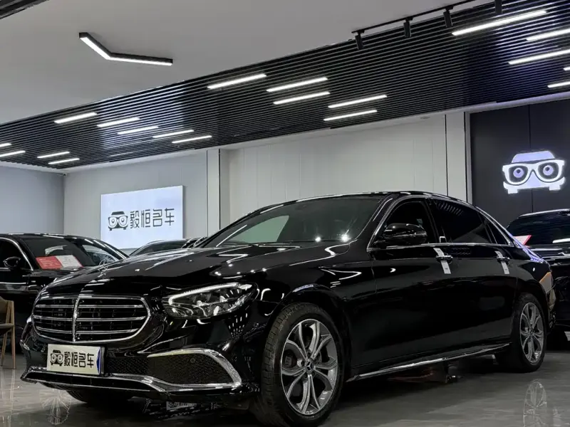 Mercedes-Benz E-Class, 2023 — фото 1