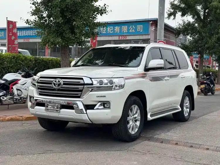 Toyota Land Cruiser, 2018