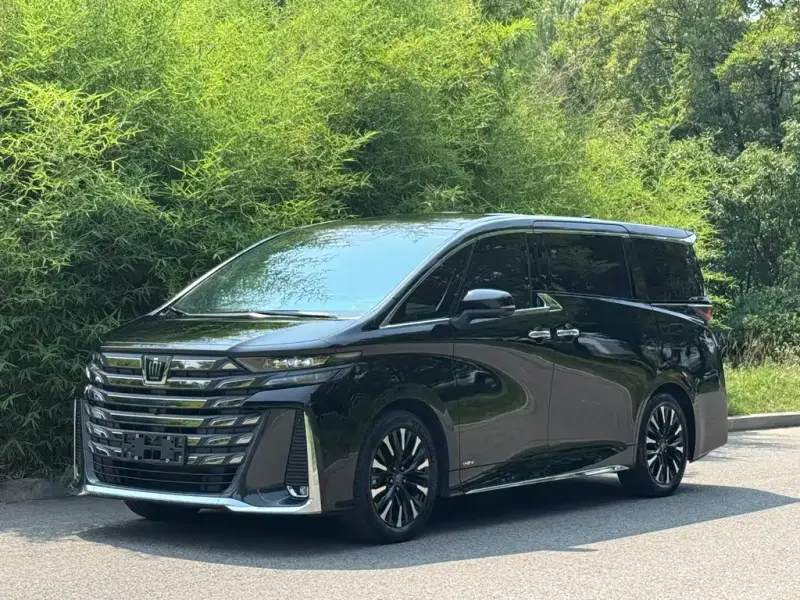 Toyota Vellfire, 2024