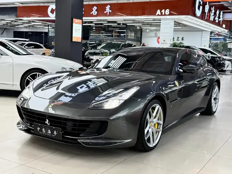 Ferrari GTC4Lusso, 2020