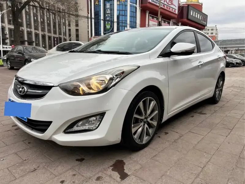 Hyundai Elantra Langdong, 2015